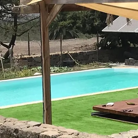 Casita Bioclimatica En El Campo