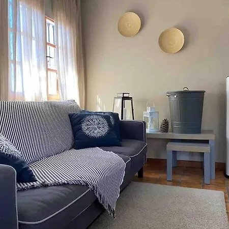 Casita Bioclimatica En El Campo Daire